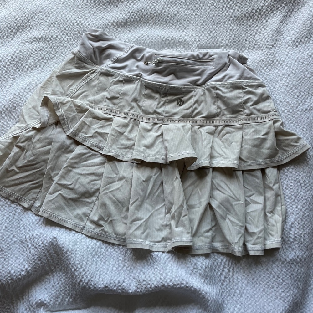 Lulu lemon skirt